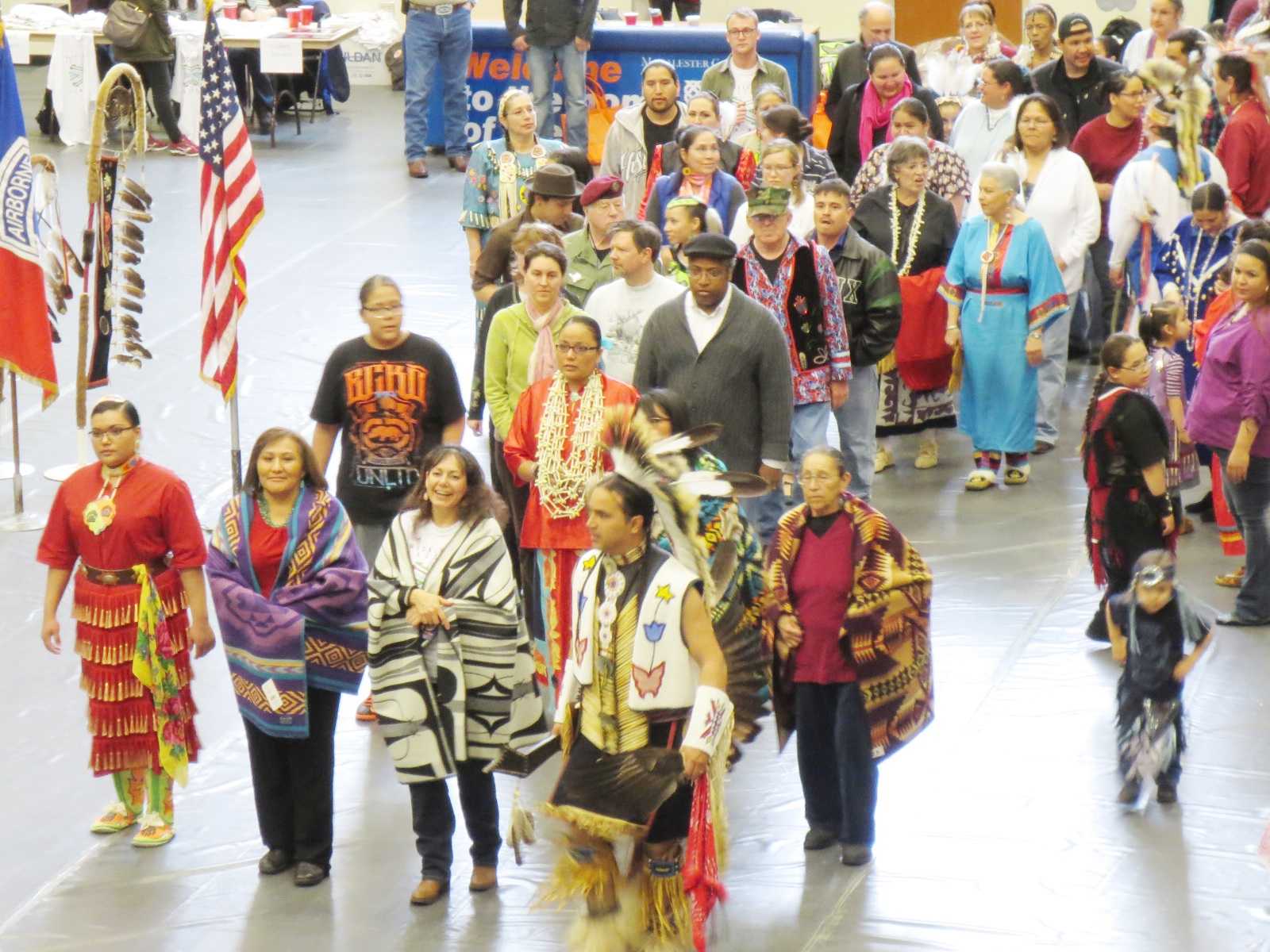 P.I.P.E. stages first pow-wow at Macalester in two decades - The Mac Weekly