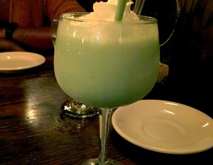 Café Kos with Dubie: The Monte Carlo – Cocktails and wings that simply don’t compare