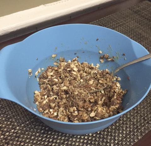 Granola is an easy snack that provides continuous energy and is delicious, too. Photo by Dan Klonowski ’17.