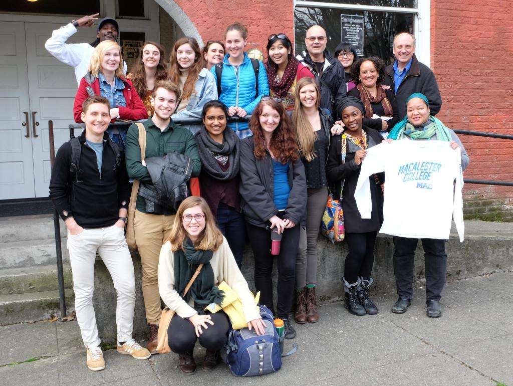 The cohort of Macalester students from the Engaging in the Twin Cities and Seattle course pose together in Seattle during their spring break trip.  The students met alumni in the city and discussed topics pertaining to urban issues. *Photo courtesy of Program Specialist Katie Pratt from the Institute for Global Citizenship.*