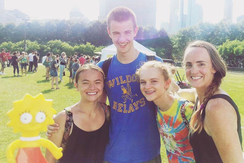Henry Harper ’20 enjoys a sunny day with his family. Harper has scored for the men’s cross country team in two meets thus far. Photo courtesy of Henry Harper ’20.