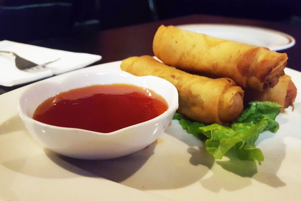 The crunchy fried egg rolls at On’s Thai Kitchen. Photo by Henry Nieberg ’19.