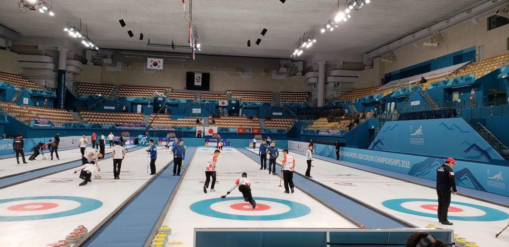 The Hong Kong National Team throws during the 2018 Pacific-Asia Curling Championships. Photo Courtsey of Justin Chen ’19.