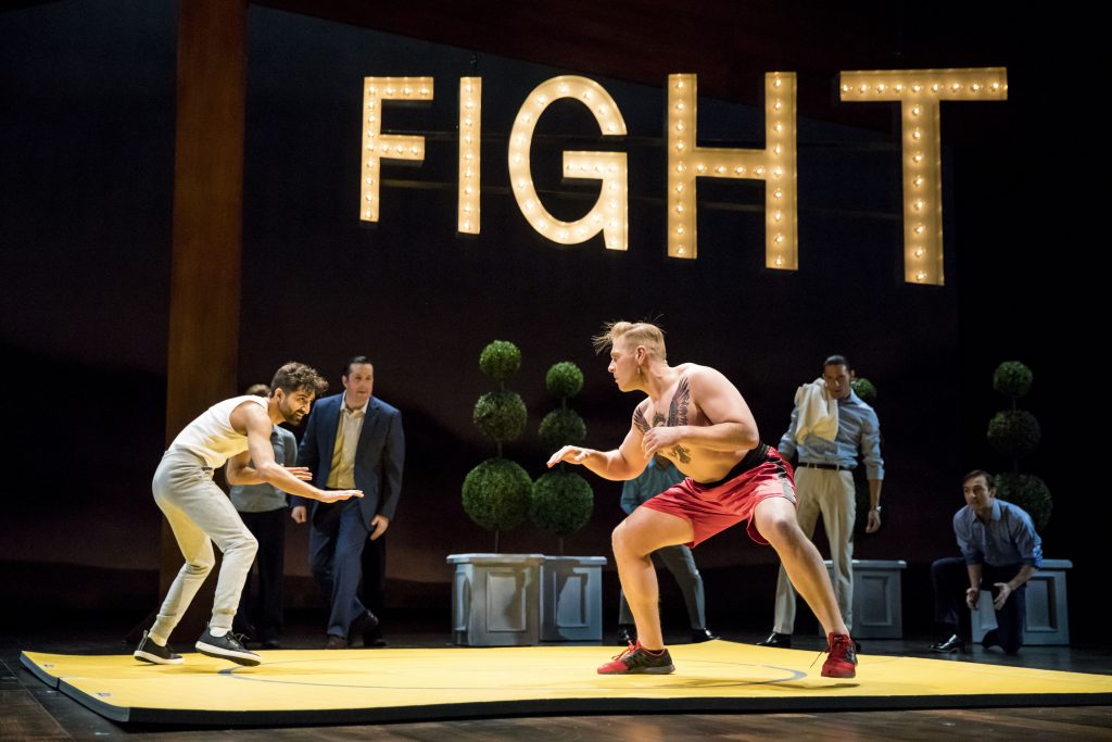 Fight+scene+in+%E2%80%9CAs+You+Like+It.%E2%80%9D+Photo+courtesy+of+the+Guthrie+Theater.