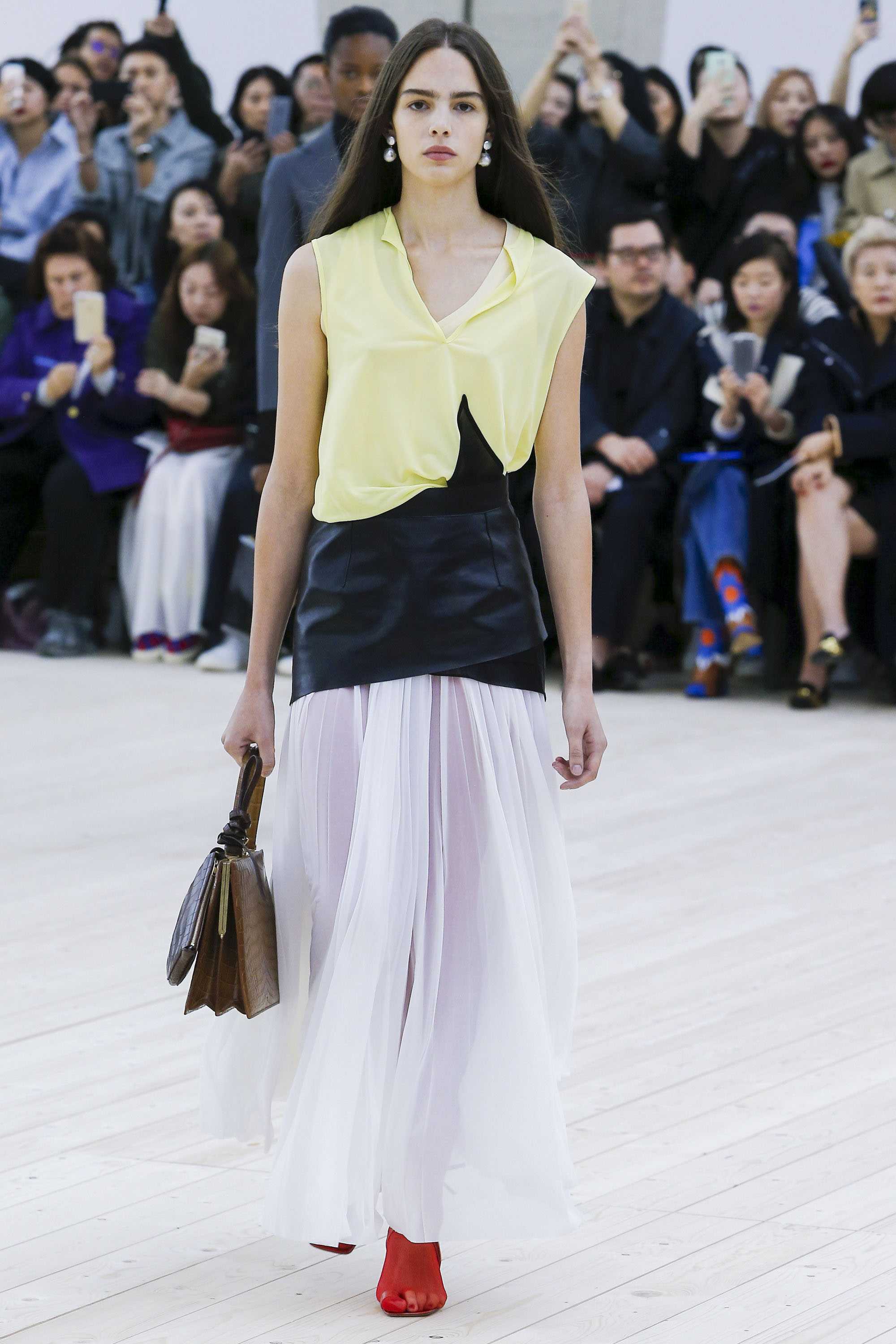 What do fashion's new generation critics make of old Celine