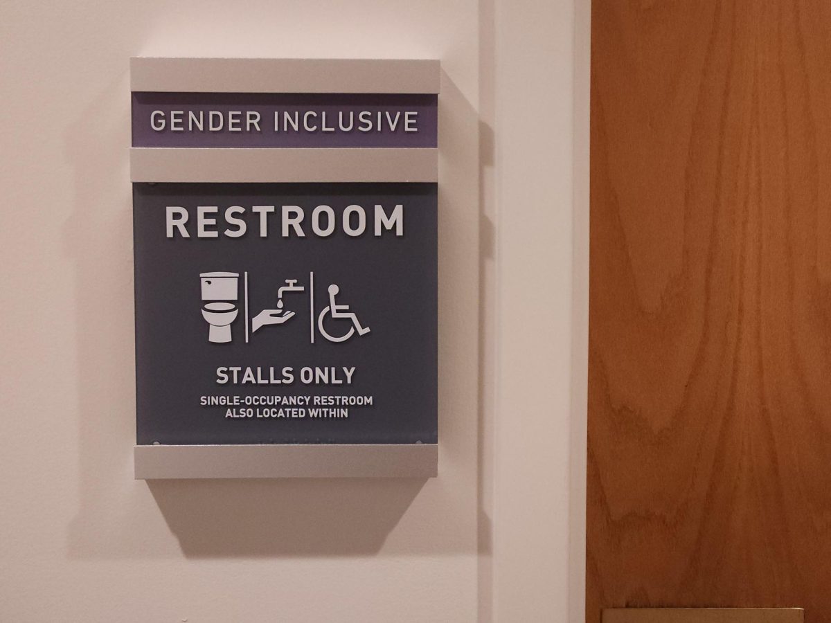 Bathroom sign in 30 Mac. Photo by Rory Donaghy 24.