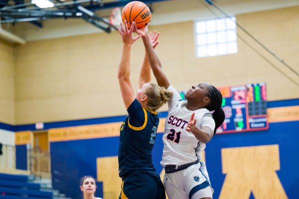 Women’s basketball: sophomore Scots lead onslaughts