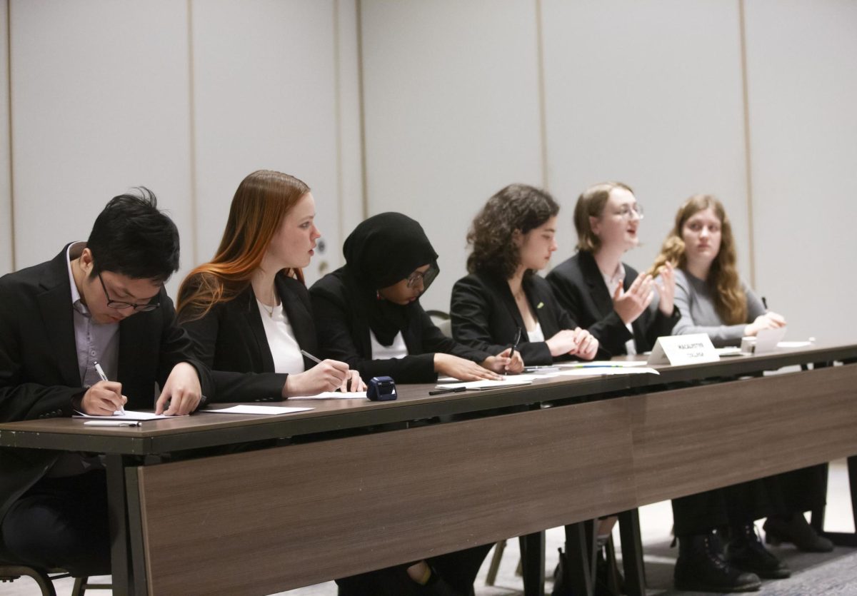 Macalester Ethics Bowl competes. Photo coutrtesy of Association for
Practical and Professional Ethics.