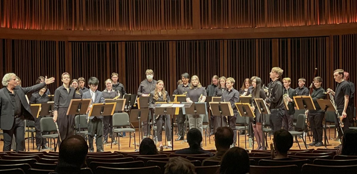 Wind symphony ushers in spring