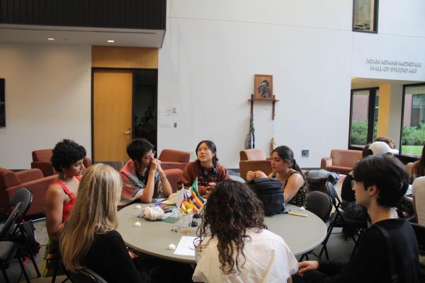 Macalester students gather in celebration of Peace Day, Sept. 21